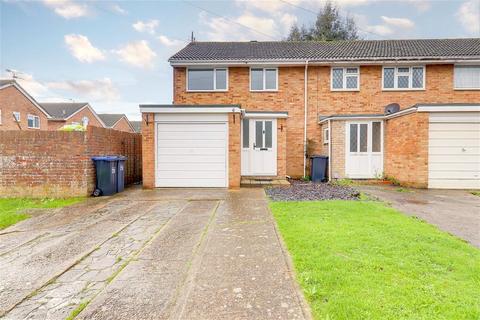 3 bedroom end of terrace house for sale, Taw Close, Worthing, West Sussex, BN13