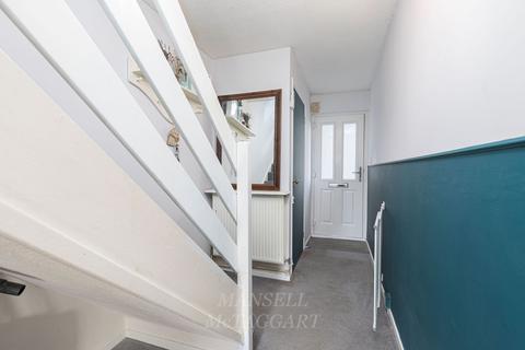 3 bedroom terraced house for sale, Ambleside Close, Crawley RH11