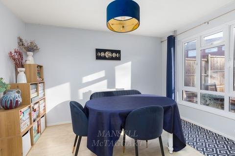 19 Ambleside Close, Ifield, Crawley, RH11 0SW