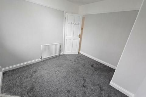 2 bedroom end of terrace house to rent, Albury Drive, Nottingham, Nottinghamshire, NG8