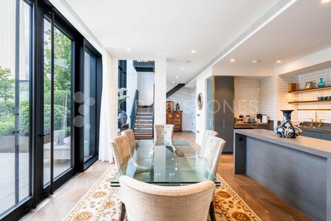 3 bedroom penthouse to rent, Boiler House, Battersea Power Station, Nine Elms, London SW8