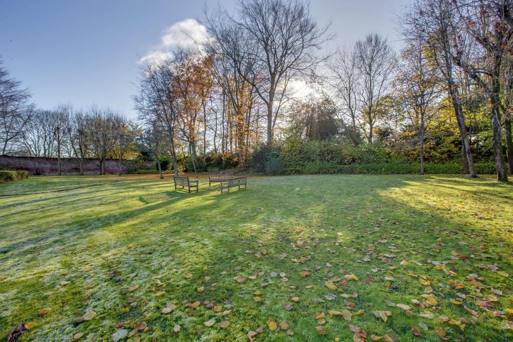 Communal Gardens