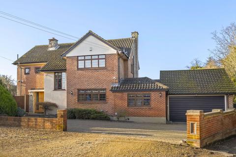 undefined, Gidea Close, Gidea Park