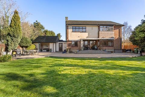 undefined, Gidea Close, Gidea Park