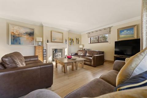 undefined, Gidea Close, Gidea Park