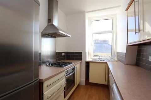 2 bedroom maisonette to rent, Kingsway, Hove, East Sussex