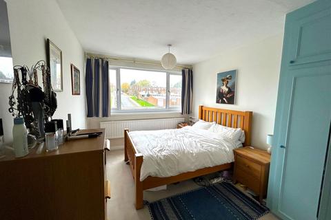 2 bedroom flat for sale, Fair Acres, Bromley