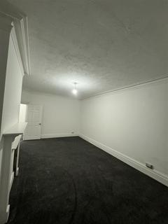 2 bedroom flat to rent, AVAILABLE NOW!