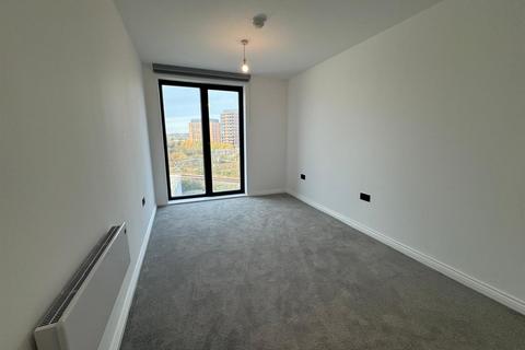 2 bedroom apartment to rent, Springwell Gardens, Springwell Road, Leeds LS12