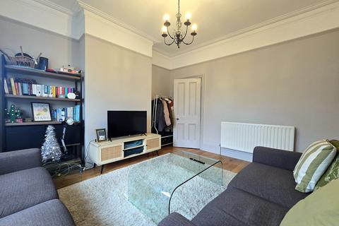 3 bedroom apartment to rent, Alwyne Mansions Alwyne Road, London SW19