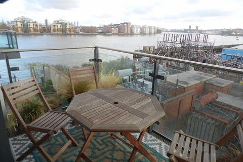 2 bedroom apartment for sale, Knights Tower Wharf Street London SE8