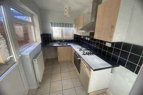 2 bedroom terraced house to rent, Byron Street, Goole