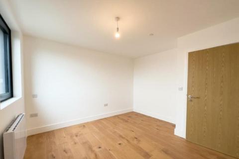 1 bedroom apartment to rent, Hounslow,  Surrey,  TW4