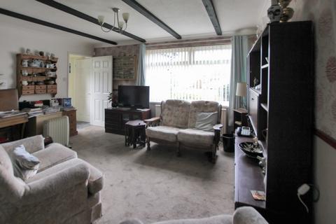 3 bedroom semi-detached house for sale, Maple Drive, Romney Marsh TN29