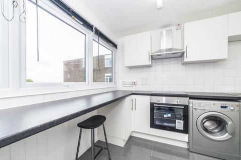 2 bedroom maisonette to rent, Fairlea Place  W5