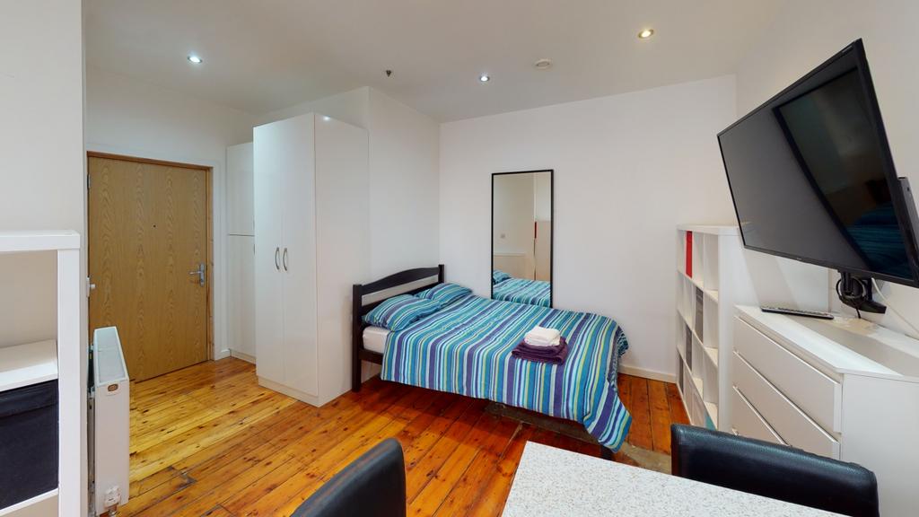 101-Bedroom(1)