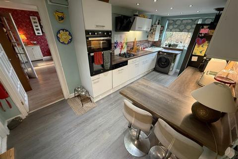 4 bedroom semi-detached house for sale, Hill View Road, Bidford-on-Avon