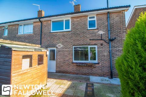 3 bedroom semi-detached house to rent, Greenway, Retford DN22