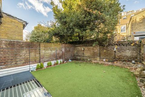 4 bedroom flat for sale, Racton Road, London SW6