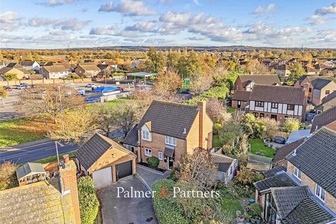 4 bedroom detached house for sale, Palmers Croft, Chelmsford, Essex, CM2