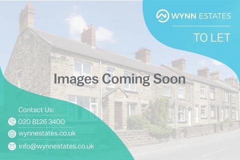 3 bedroom semi-detached house to rent, Wood End Green Road, Hayes UB3