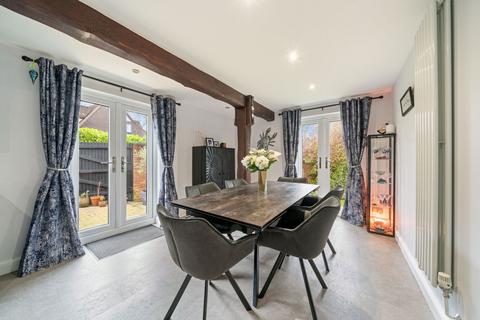 16 Heritage Park, Basingstoke, RG22 4XT