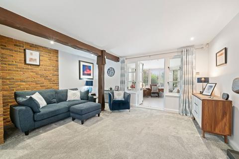 16 Heritage Park, Basingstoke, RG22 4XT