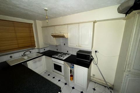 1 bedroom apartment to rent, Millhaven Close, Romford RM6