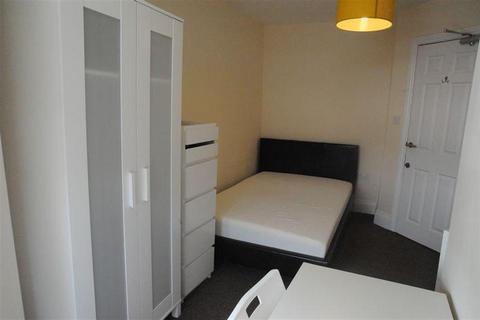 3 bedroom private hall to rent, Borough Road, Middlesbrough, TS1 2ET