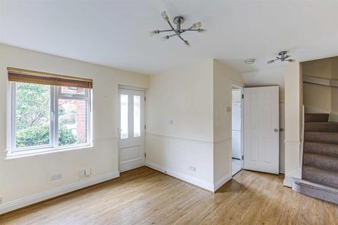 1 bedroom end of terrace house to rent, Barnfield Way, Hurst Green, Oxted