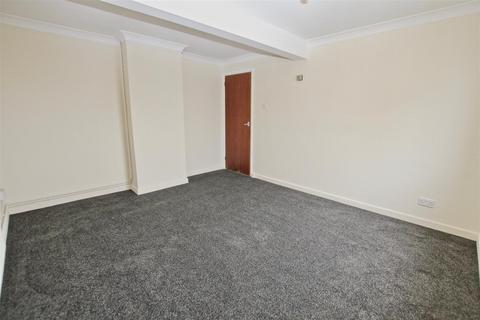 1 bedroom flat to rent, Hillborough Mansions, Westcliff On Sea, Essex