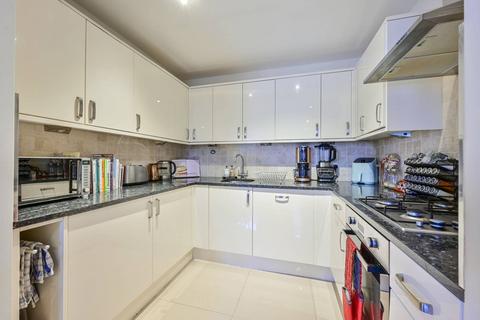 2 bedroom flat for sale, Upper Richmond Road, Putney, London, SW15