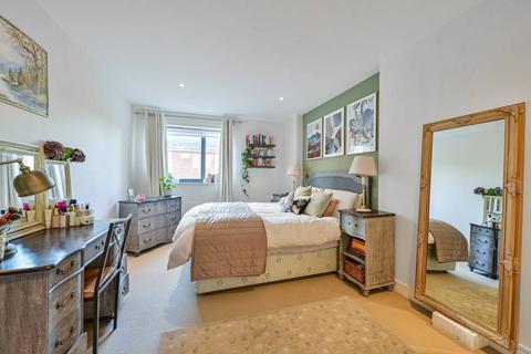 2 bedroom flat for sale, Upper Richmond Road, Putney, London, SW15