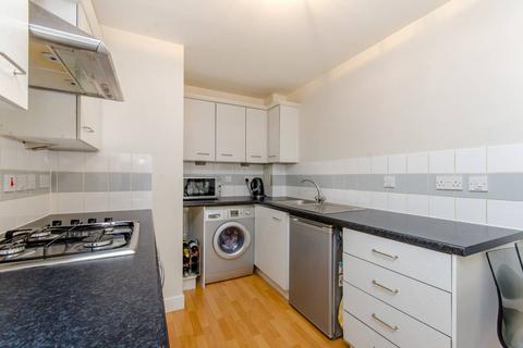 13 Isaac Way, London, SE1 1EE