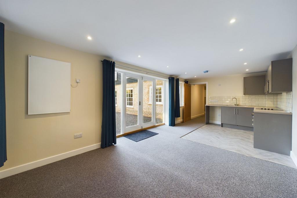 Lounge/Kitchen