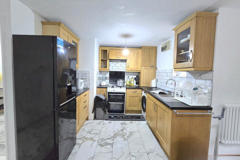 undefined, Rosslyn Close,  Hayes, UB3