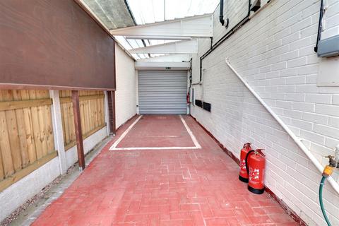 9 Conway Close, Crewe, CW1 3XN