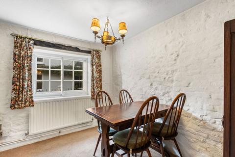 2 bedroom cottage for sale, Church Street, Pulborough RH20