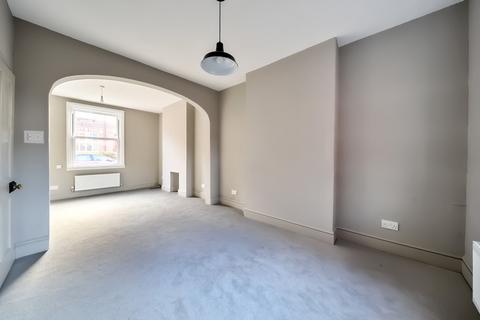 2 bedroom end of terrace house for sale, Winstonian Road, Fairview, Cheltenham