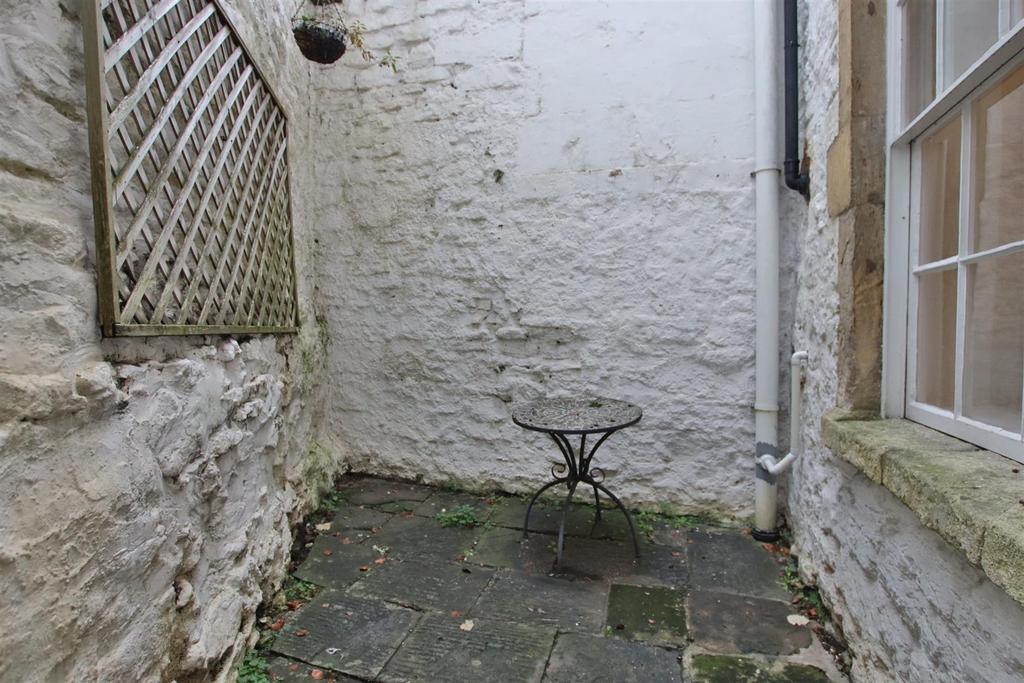 Courtyard.JPG