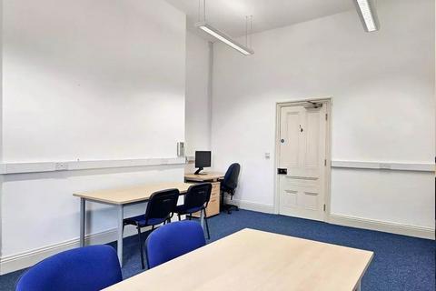 Office to rent, Dudley DY1