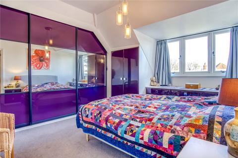 13 Crescent Road, Poole, BH14 9AS