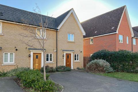 2 bedroom end of terrace house to rent, Thyme Close, Red Lodge