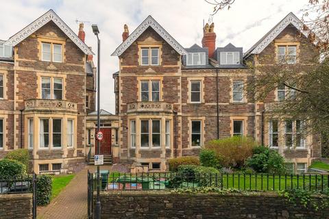 1 bedroom flat for sale, Eaton Crescent, Clifton