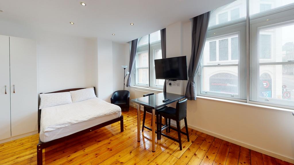 105-UPS-Bedroom(1)