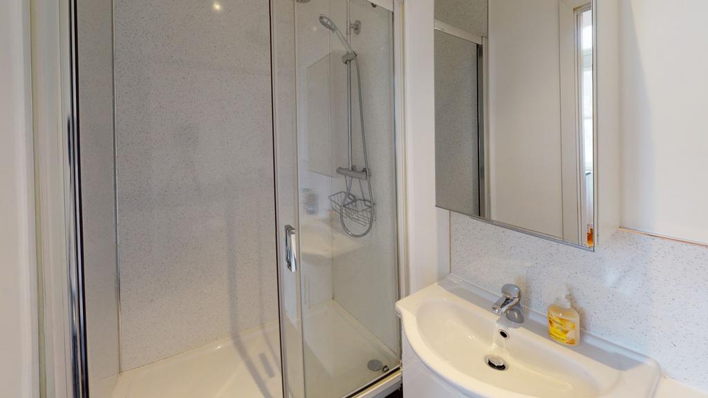105-UPS-Bathroom