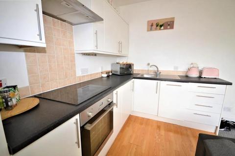 1 bedroom flat for sale, Longstone Road, Eastbourne BN21