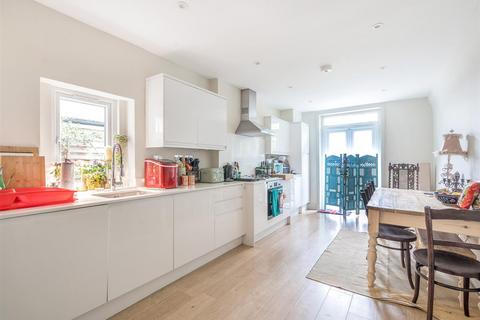 3 bedroom house for sale, Mortimer Road, London, NW10