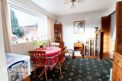 3 bedroom detached house for sale, Middlestone Close, Gorleston