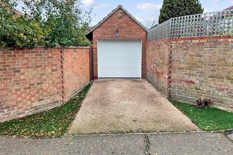 25 Benbow Drive, South Woodham Ferrers, Chelmsford, CM3 5FP